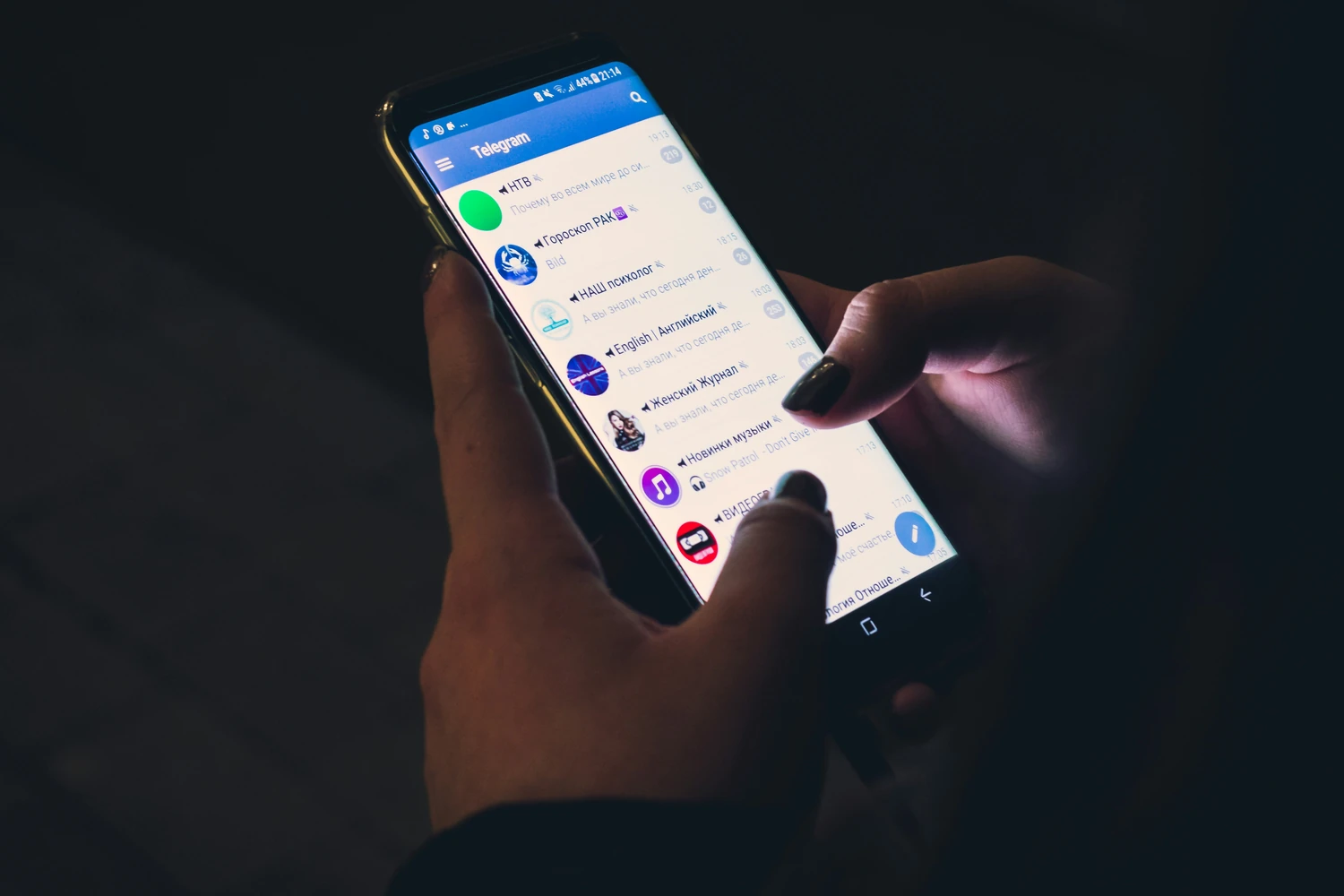 Guest messaging conversation displayed on a smartphone